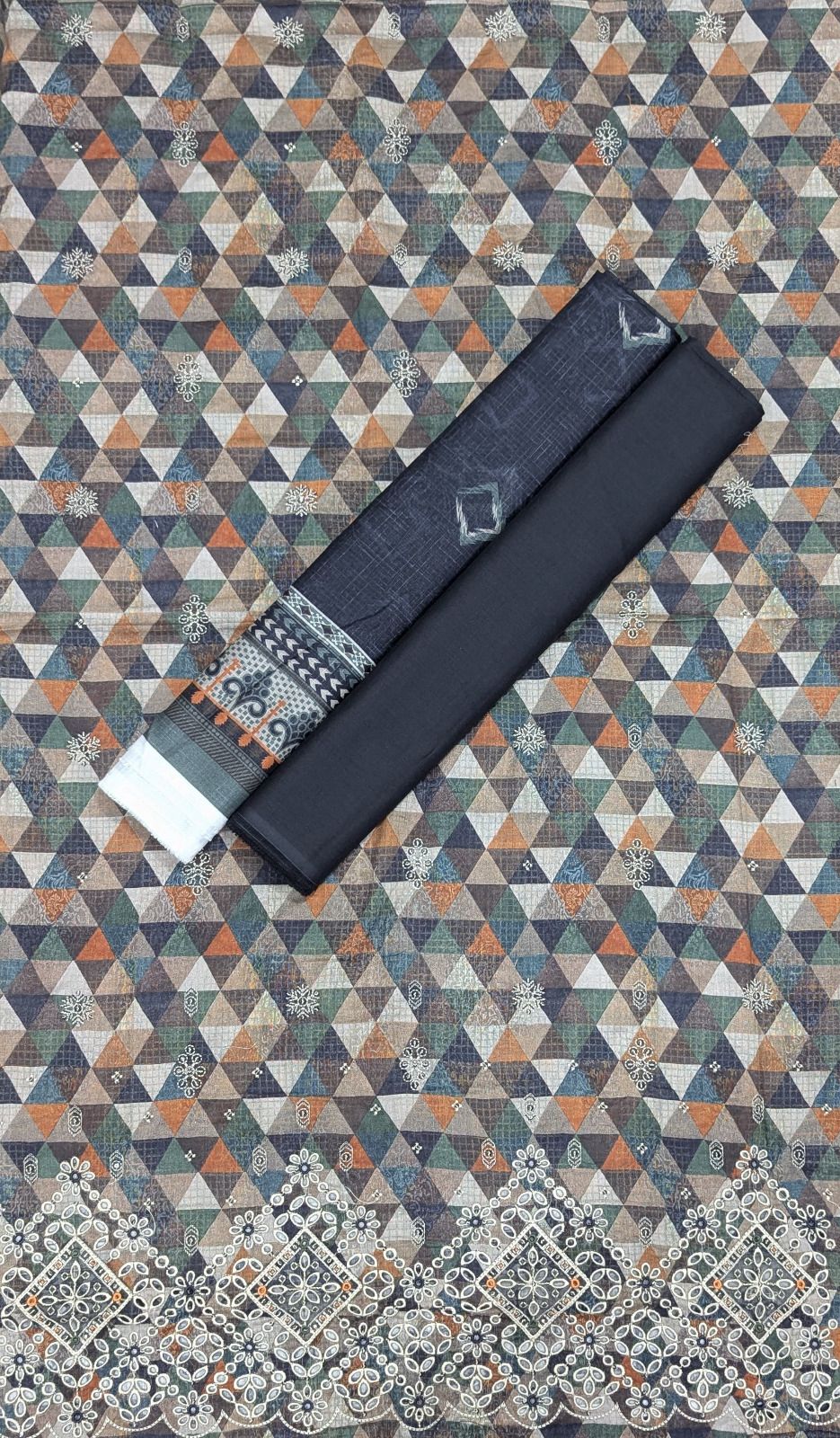 HZ | Unstitched 3-Piece Embroidered Lawn Collection