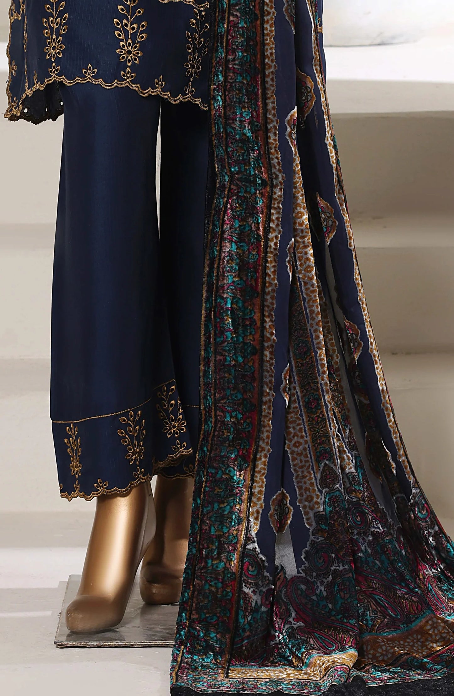 Sada Bahar | Stitch 3 Pc Luxury Embroidered Viscose with Palachi Shawl