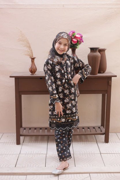 Shifa Kidz | by Suntex Fabrics Stitch 3 PC Embroidered Lawn