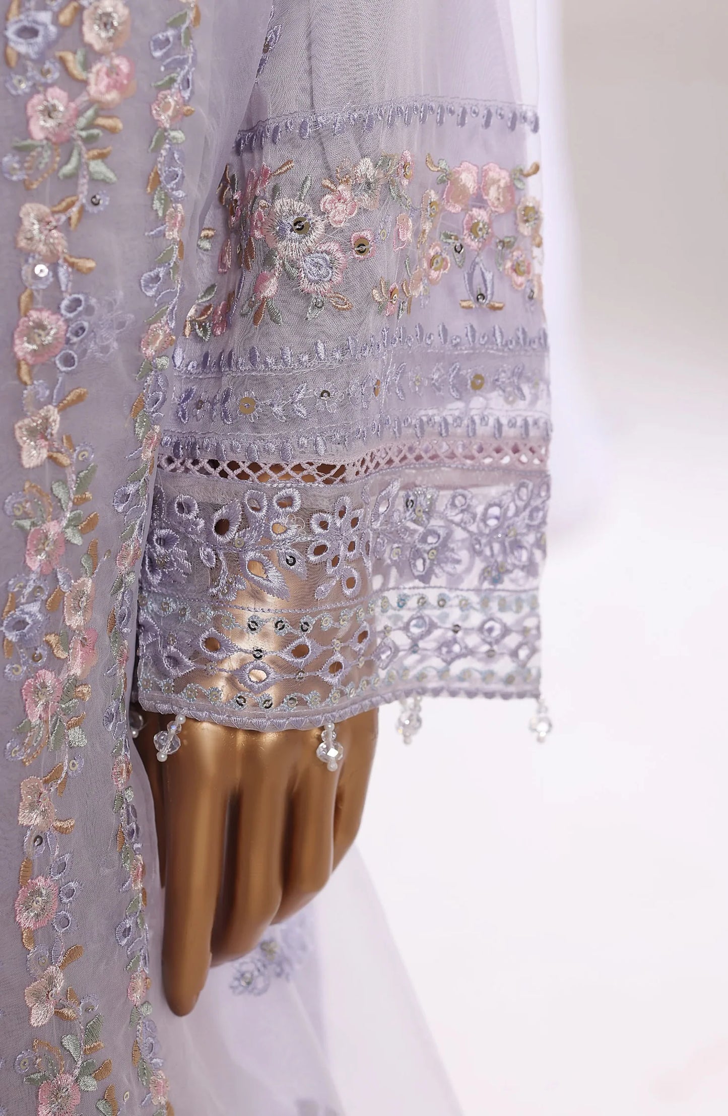 Mahpara by Sadabahar | Stitched 3 PC Embroidered Organza Collection