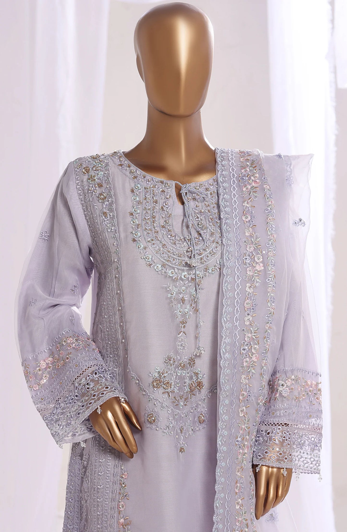 Mahpara by Sadabahar | Stitched 3 PC Embroidered Organza Collection