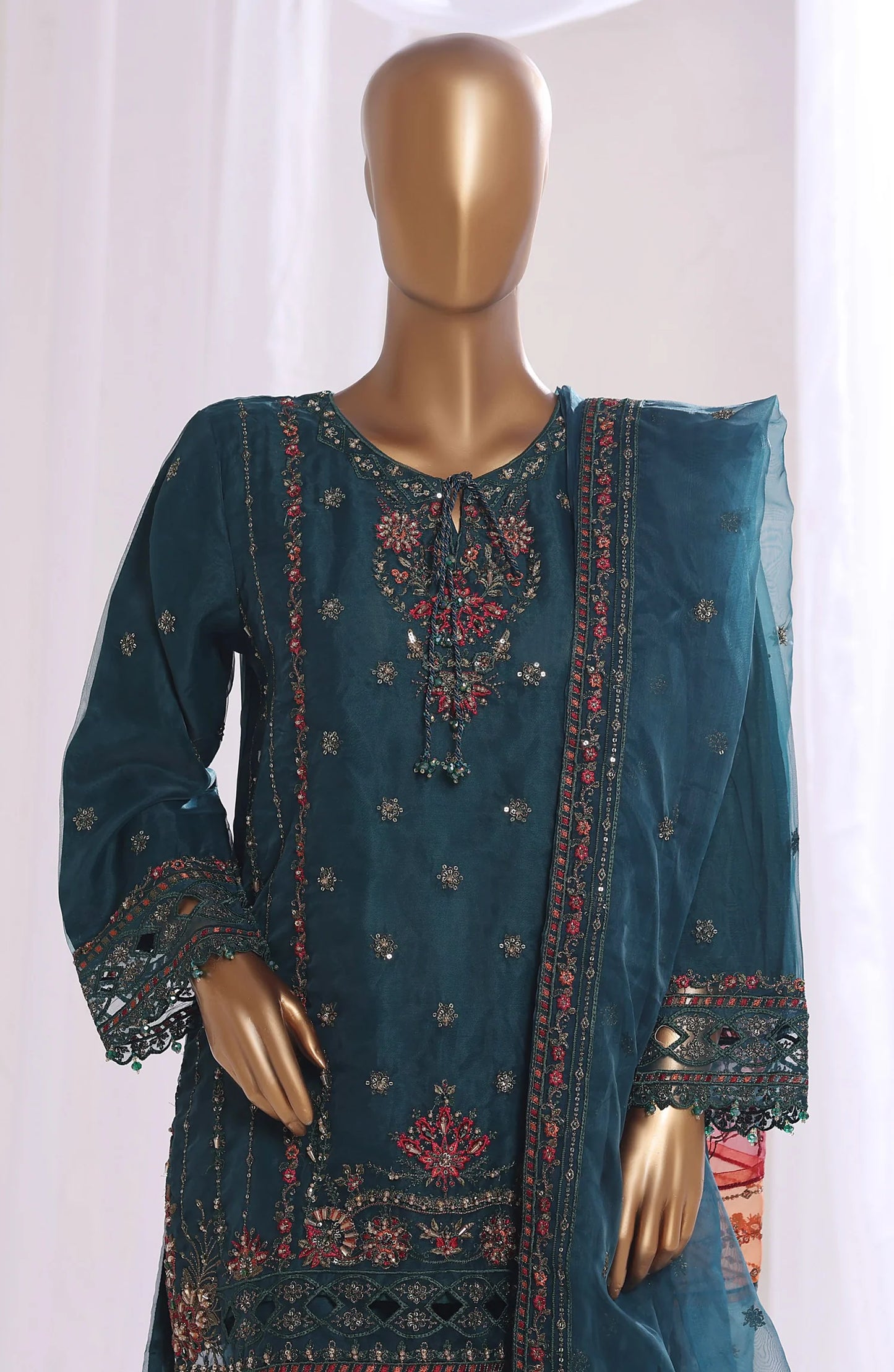 Mahpara by Sadabahar | Stitched 3 PC Embroidered Organza Collection