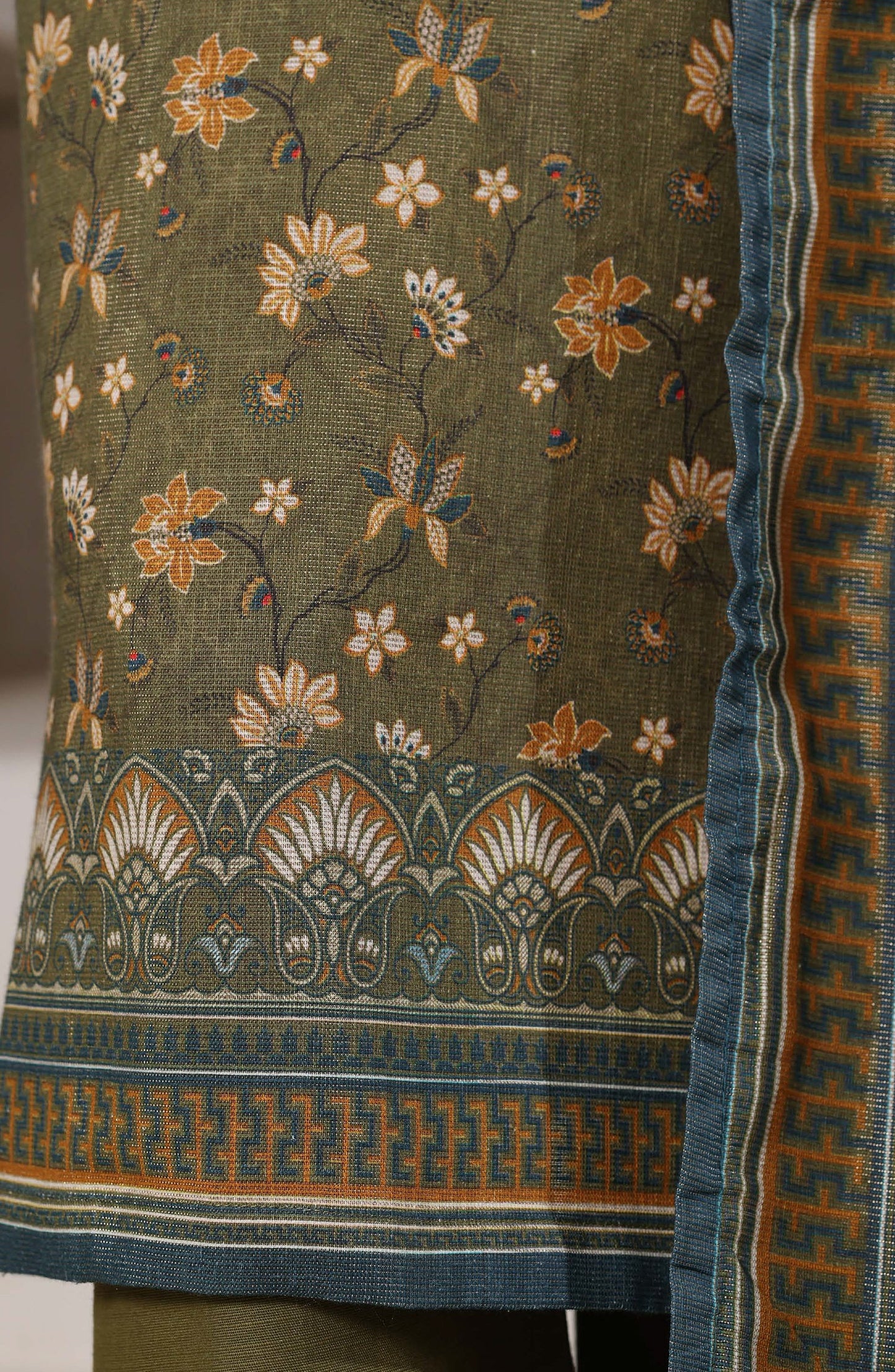 Sada Bahar | Stitched 3 PC Printed Khaddar Collection