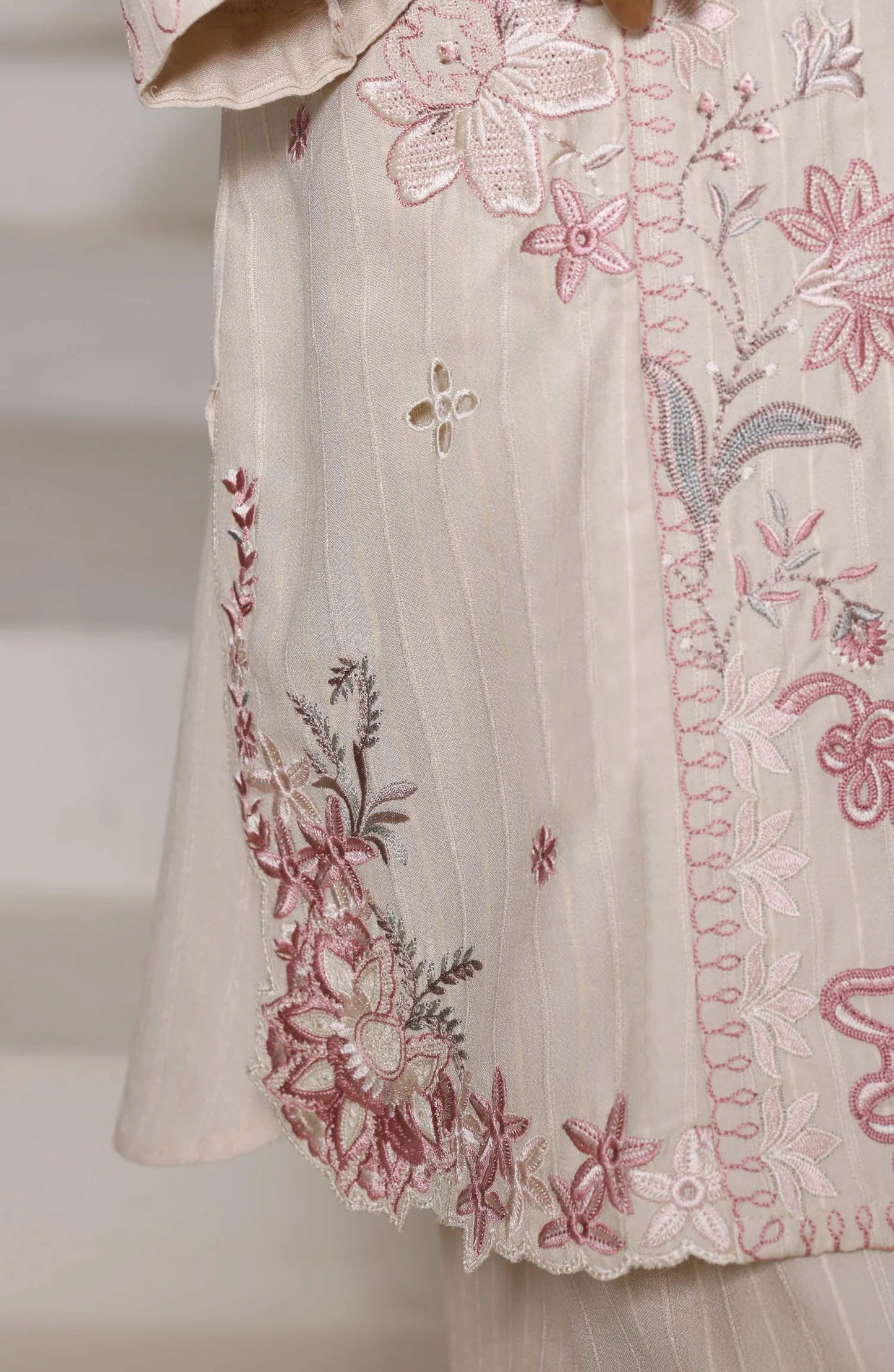 Sadabahar | Luxury Embroidered Dhanak Stitched 3 Pc with Palachi Shawl