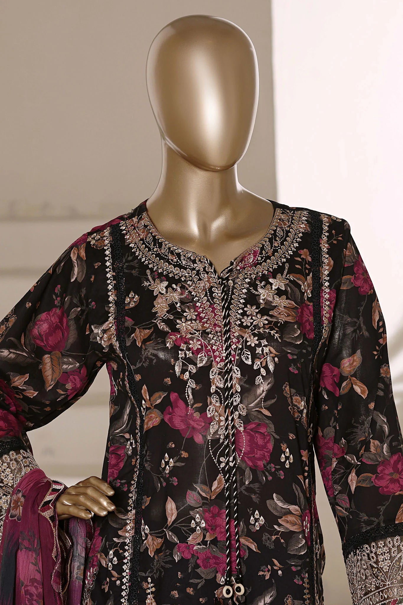 Sada Bahar | Stitch 3 PC Signature Festive Embroidered Lawn with Printed Chiffon Dupatta