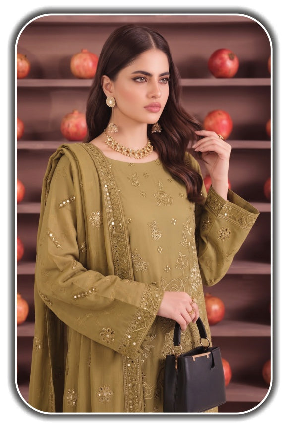 DELUXE Olive Green complete model outfit view