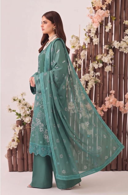 DELUXE Teal embroidered suit detail