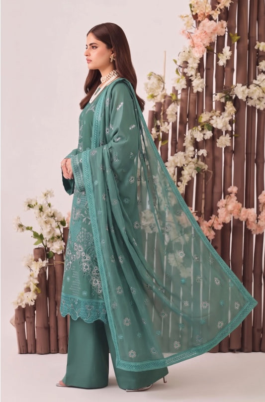 DELUXE Teal embroidered suit detail