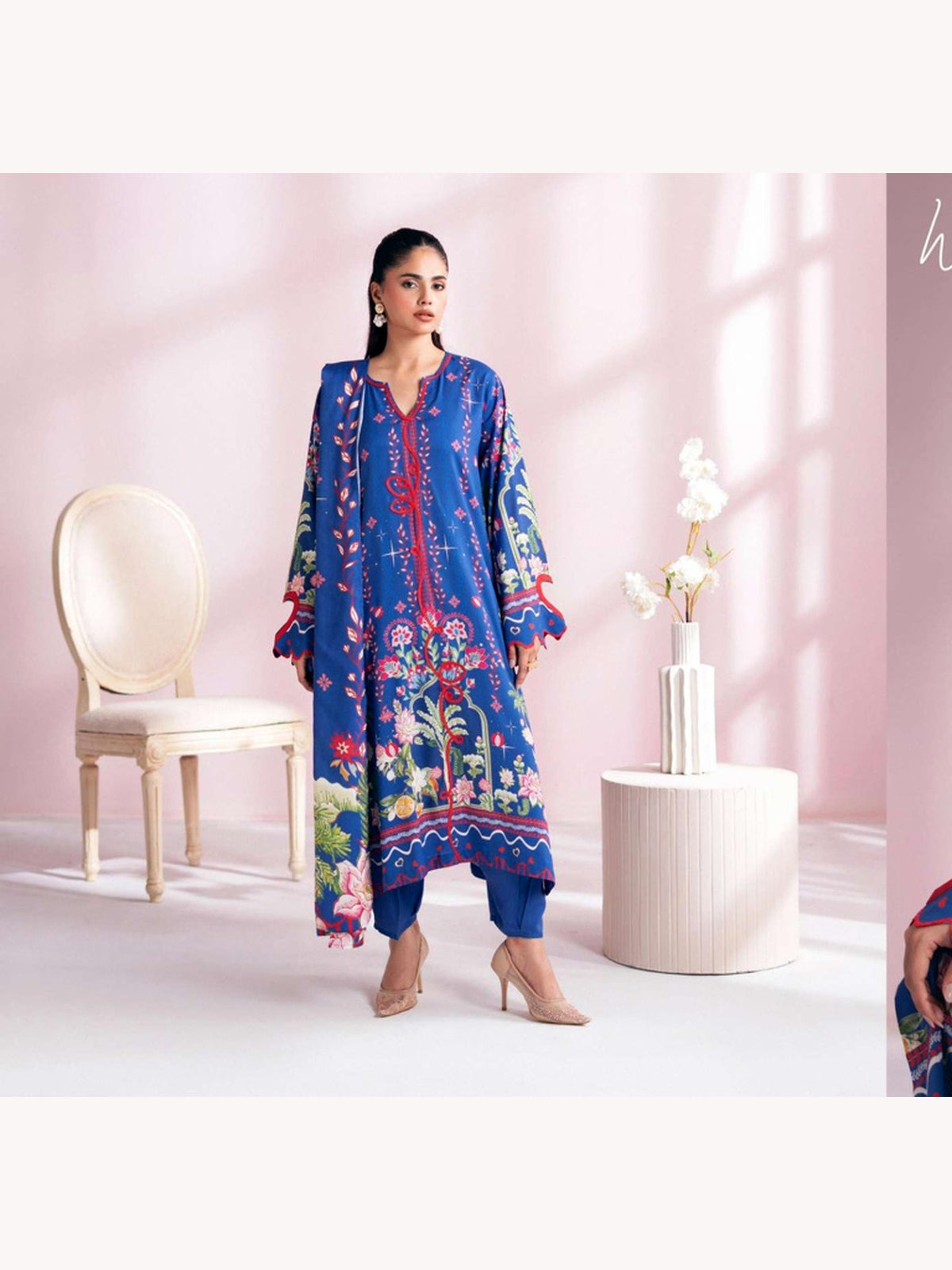 Gul Jee Cherry Pop unstitched 3-piece digital printed linen suit – Royal Blue