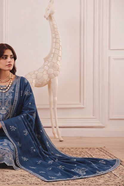HAMNA Blue embroidered suit detail view