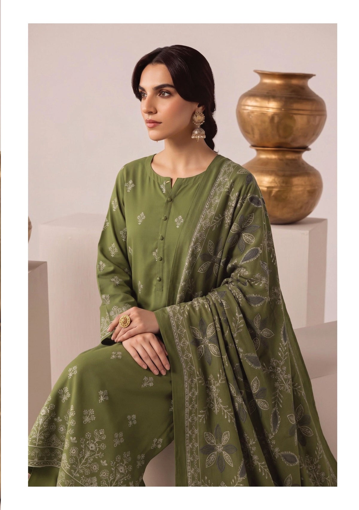 MATCHA Olive Green complete model outfit view