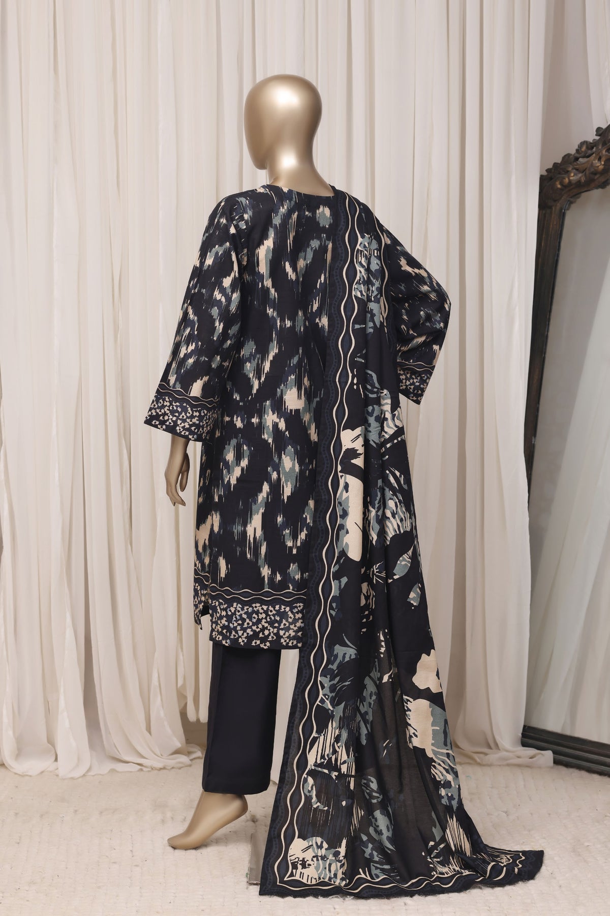 Sada Bahar navy abstract printed khaddar suit back view