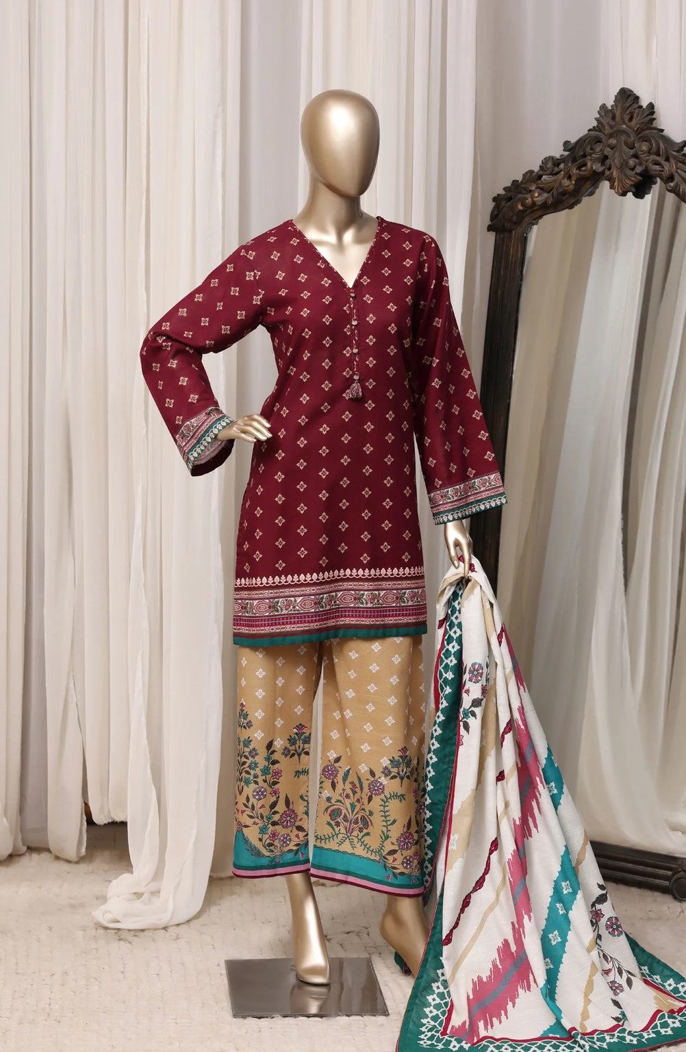 Sada Bahar red and beige floral khaddar suit front view